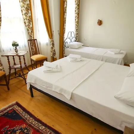 Kastoria Tarihi Konuk Evi * Ayvalı