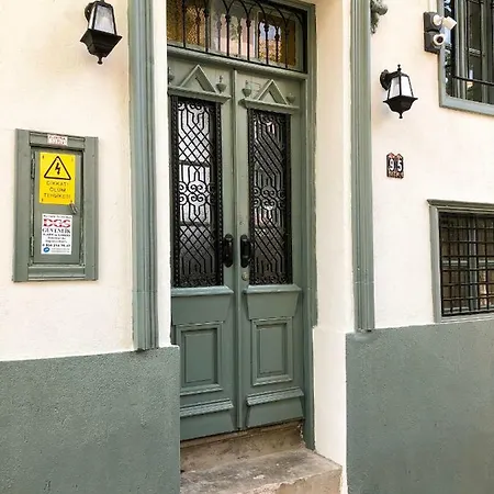 Kastoria Tarihi Konuk Evi 홈스테이 Ayvalı