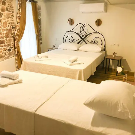 Kastoria Tarihi Konuk Evi * Ayvalı